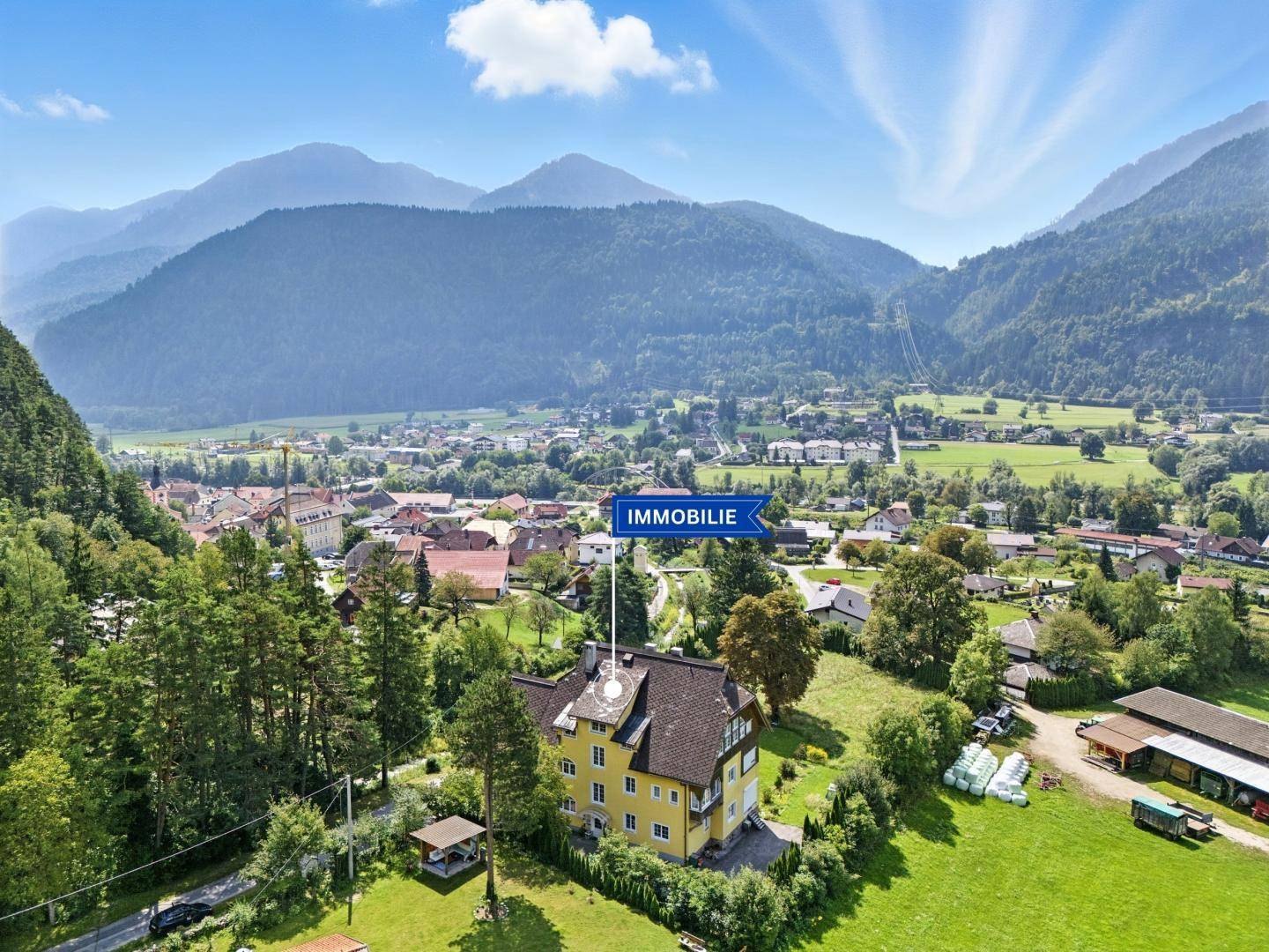 Nordansicht mit Bergpanorama