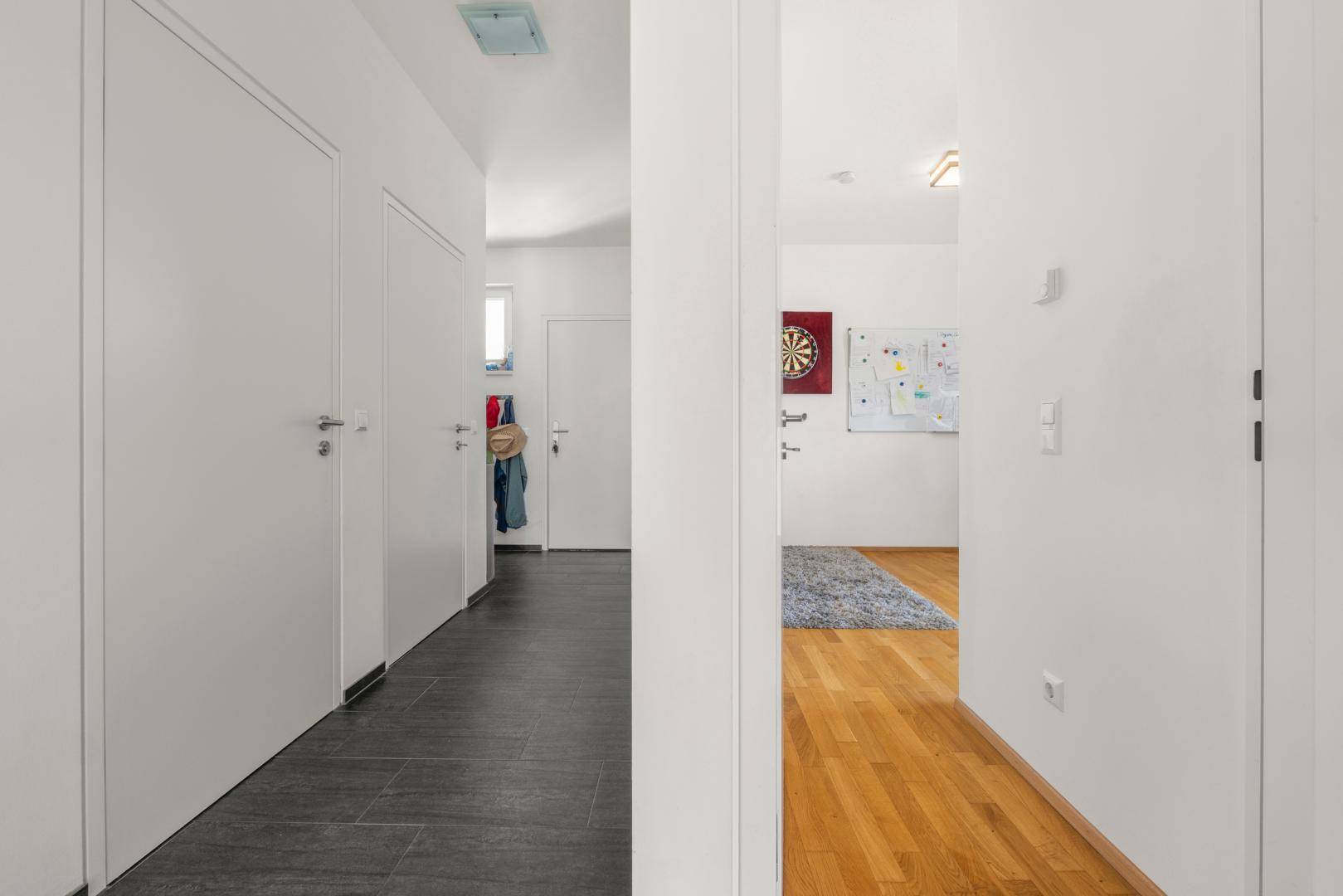 Flur und Zimmer