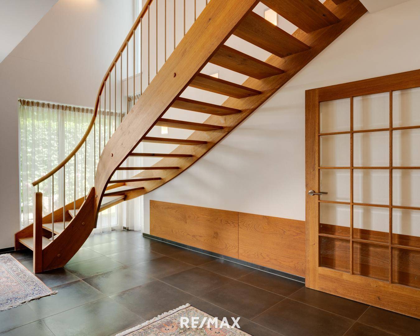 freischwebende Treppe