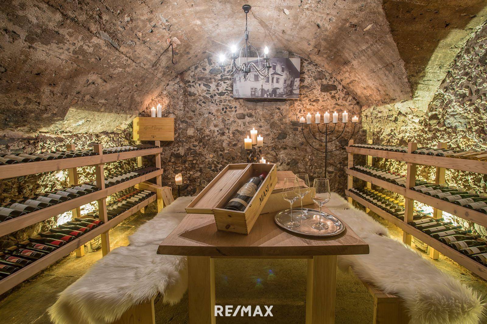 Jenbach Cafe Weinbar Impressionen