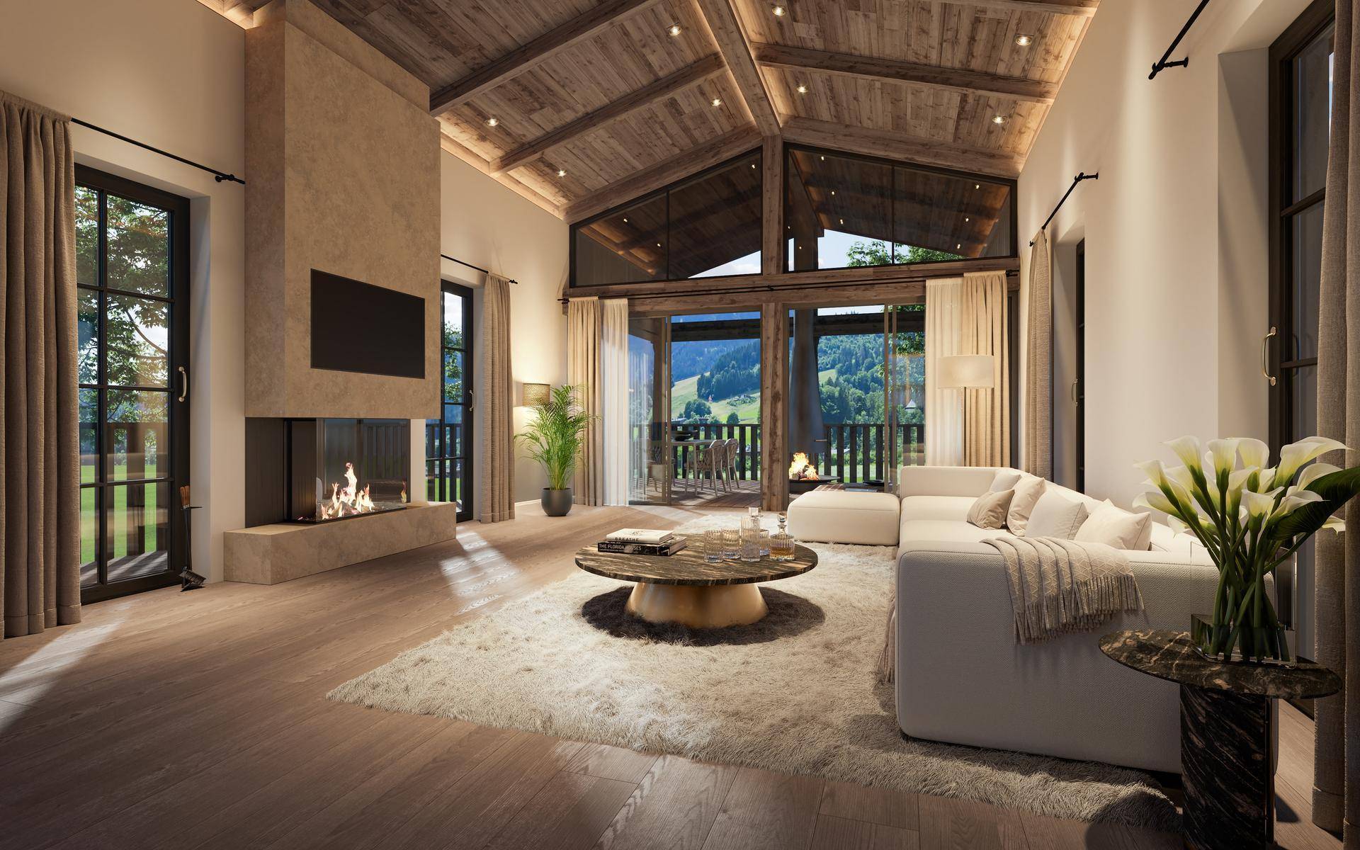 Geräumiges Wohnzimmer mit Kamin, hohen Decken, Holzbalken und großen Fenstern mit Bergblick.