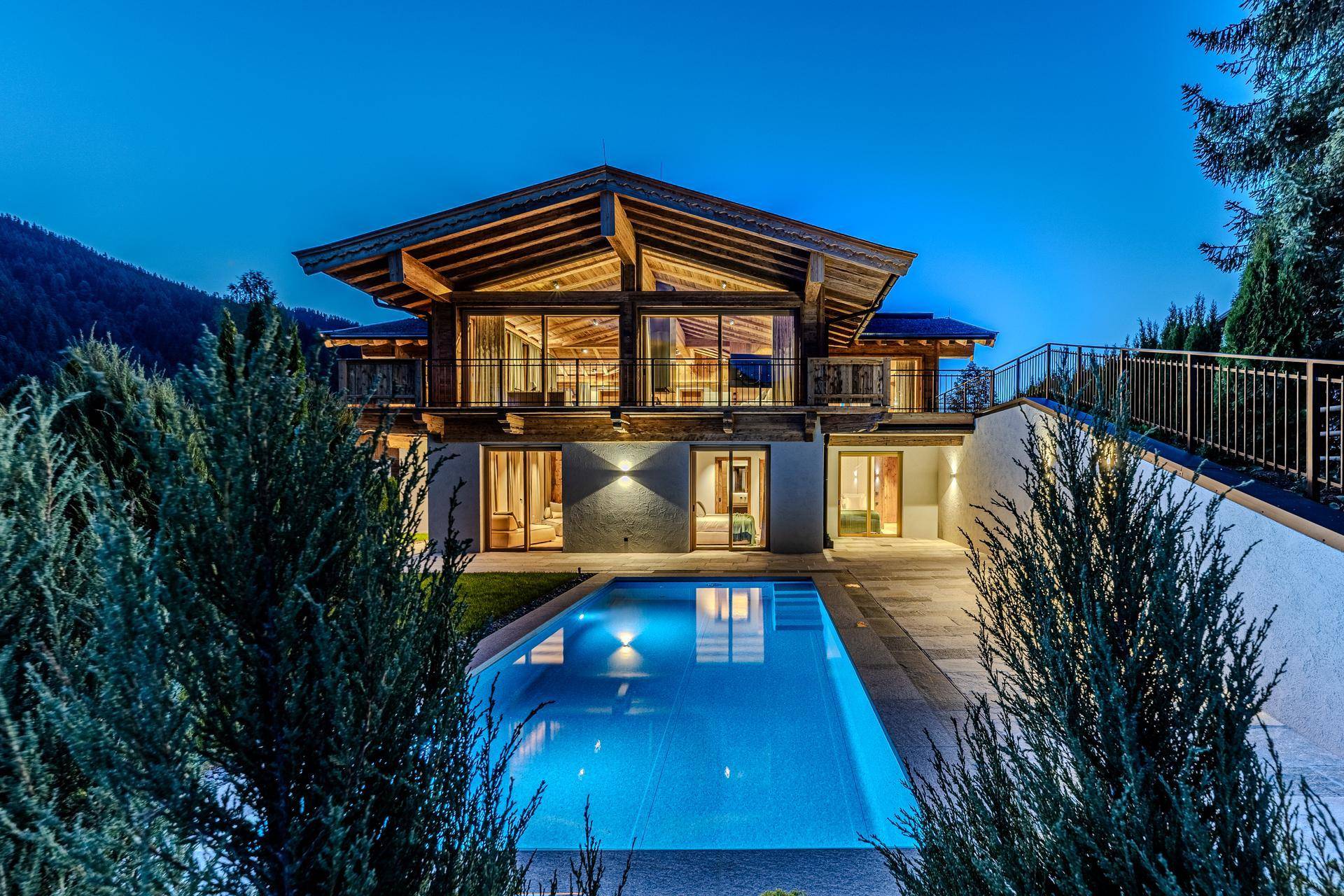 Einmaliges Luxus-Chalet in Naturlage mit begehrter Teil-Freizeitwohnsitzwidmung - Ansicht 2