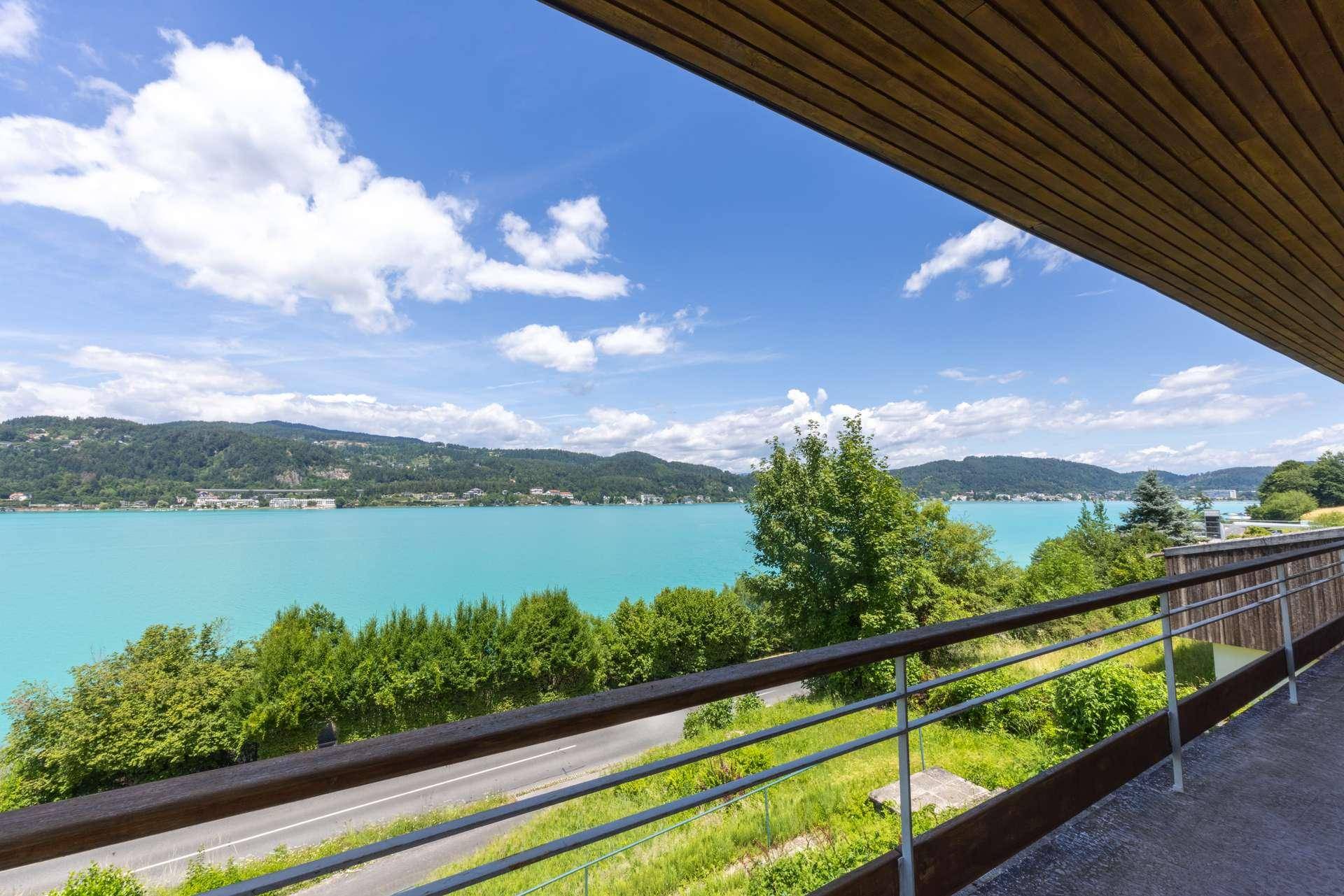 Sonniges Grundstück mit wunderschönem Wörthersee-Blick und charmanten Seezugang - Ansicht 3