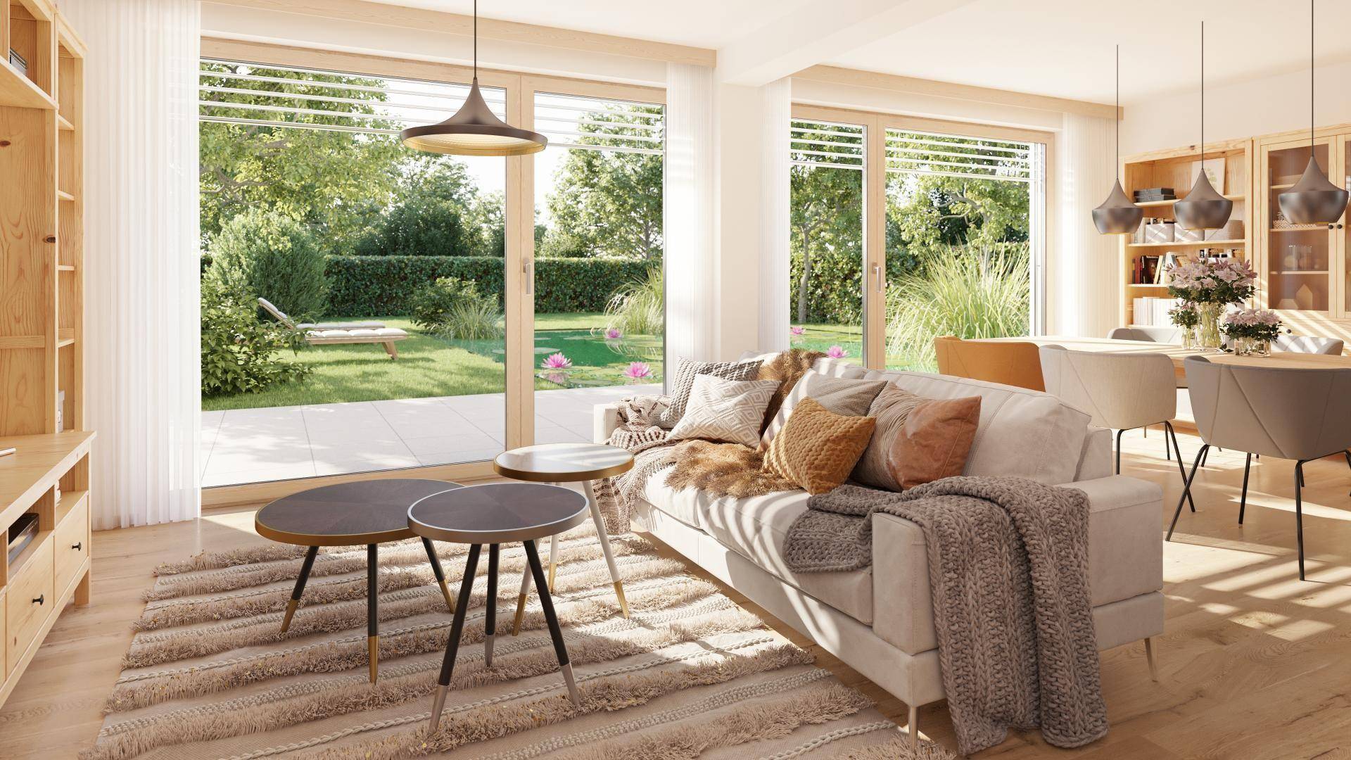 Helles Wohnzimmer mit großen Fenstern, Holzboden und Blick in den grünen Garten.
