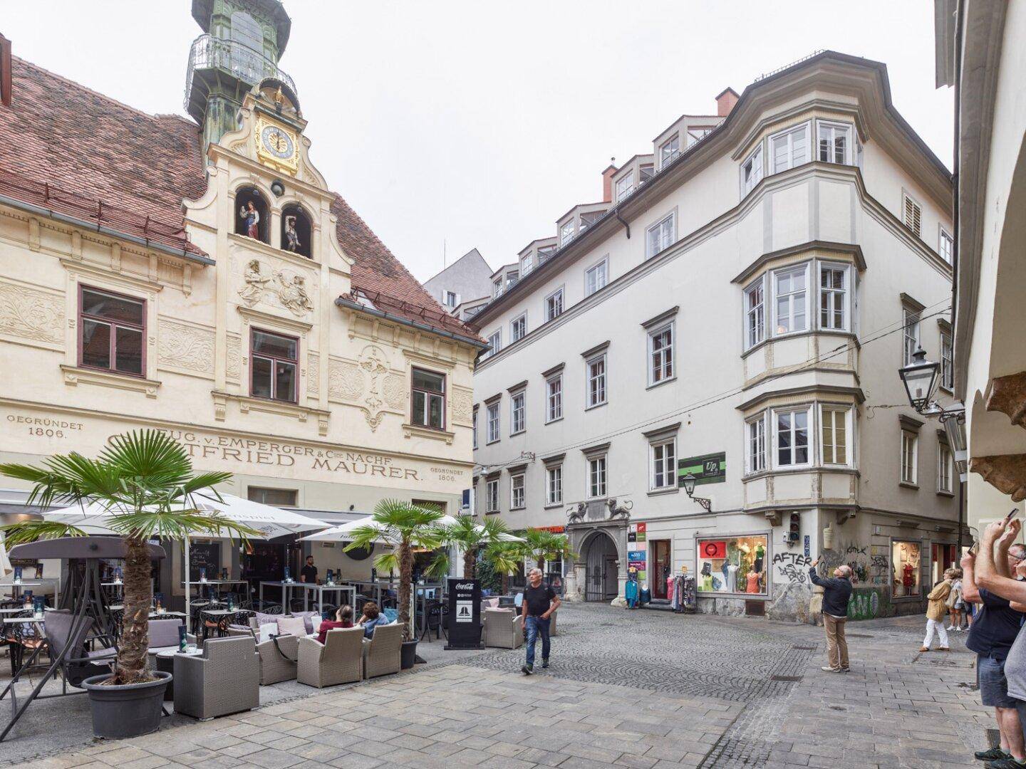 Attraktive Bürofläche in der Innenstadt mit Blick auf das Glockenspiel und den Uhrturm - Widok 5