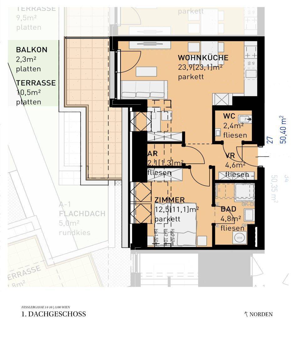 Grundriss einer Dachgeschosswohnung mit offener Wohnküche, einem Zimmer, Bad, separatem WC sowie Balkon und Terrasse.