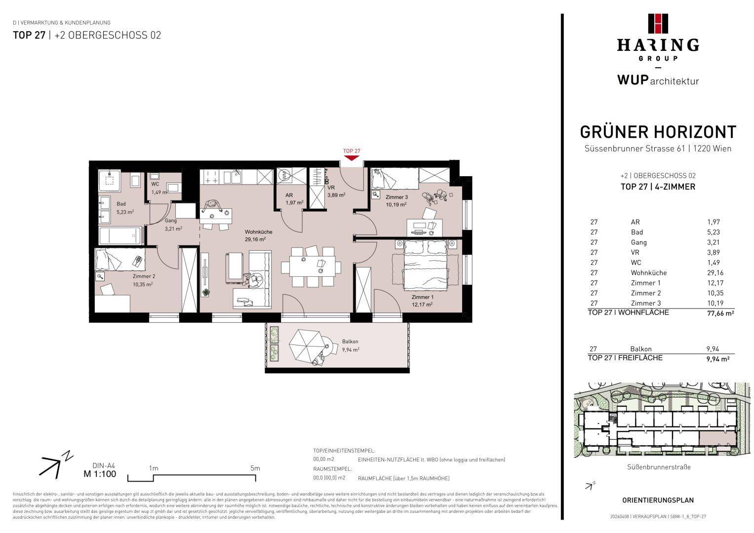 Grundriss der Wohnung TOP 27 im 2. Obergeschoss mit offenem Wohnbereich, drei Zimmern und Balkon.