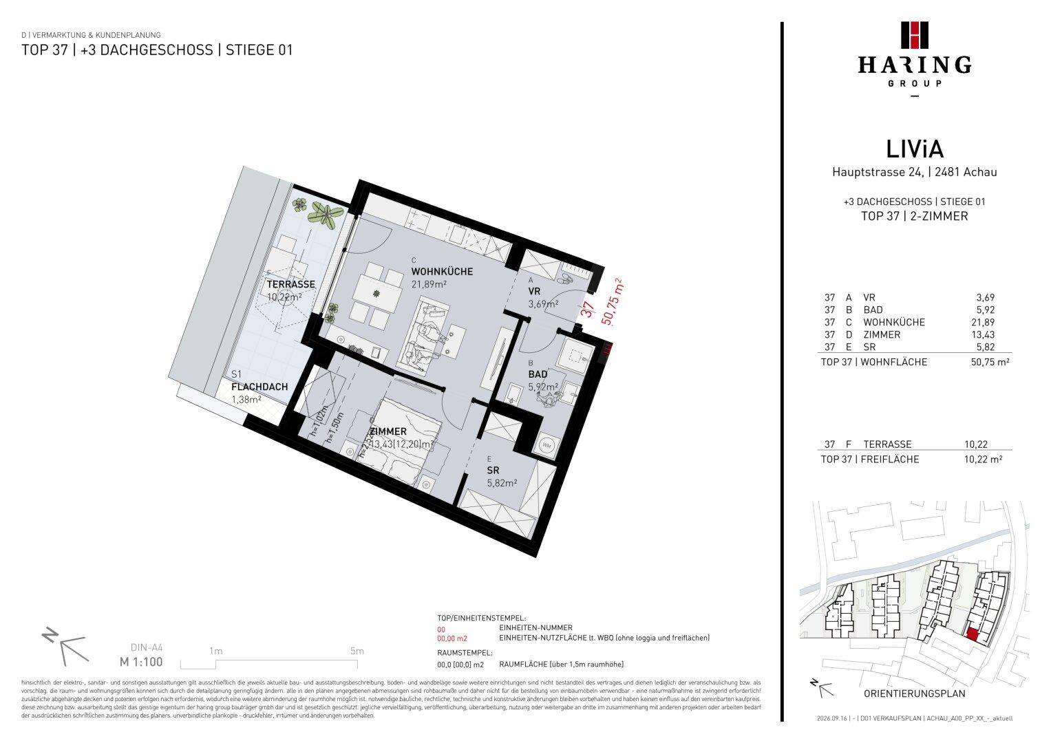 Grundriss einer 2-Zimmer-Wohnung mit offener Wohnküche und großer Terrasse.