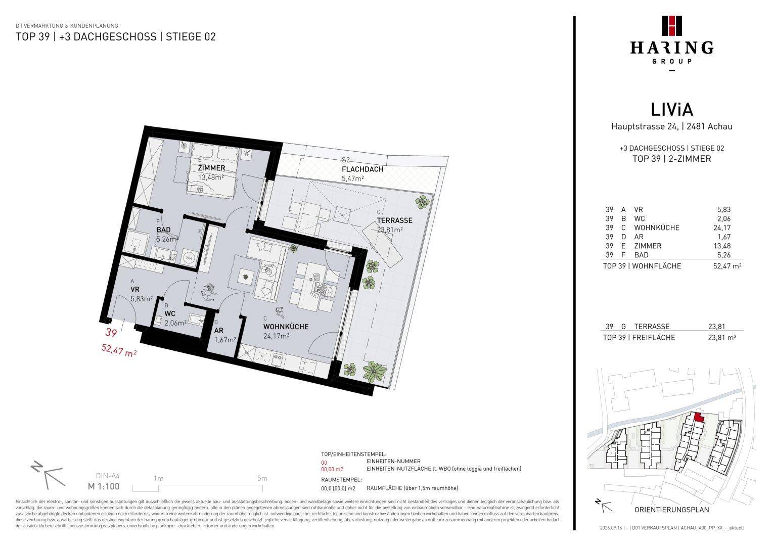 Detaillierter Grundriss einer Wohnung mit Wohnküche, Schlafzimmer und großer Terrasse.
