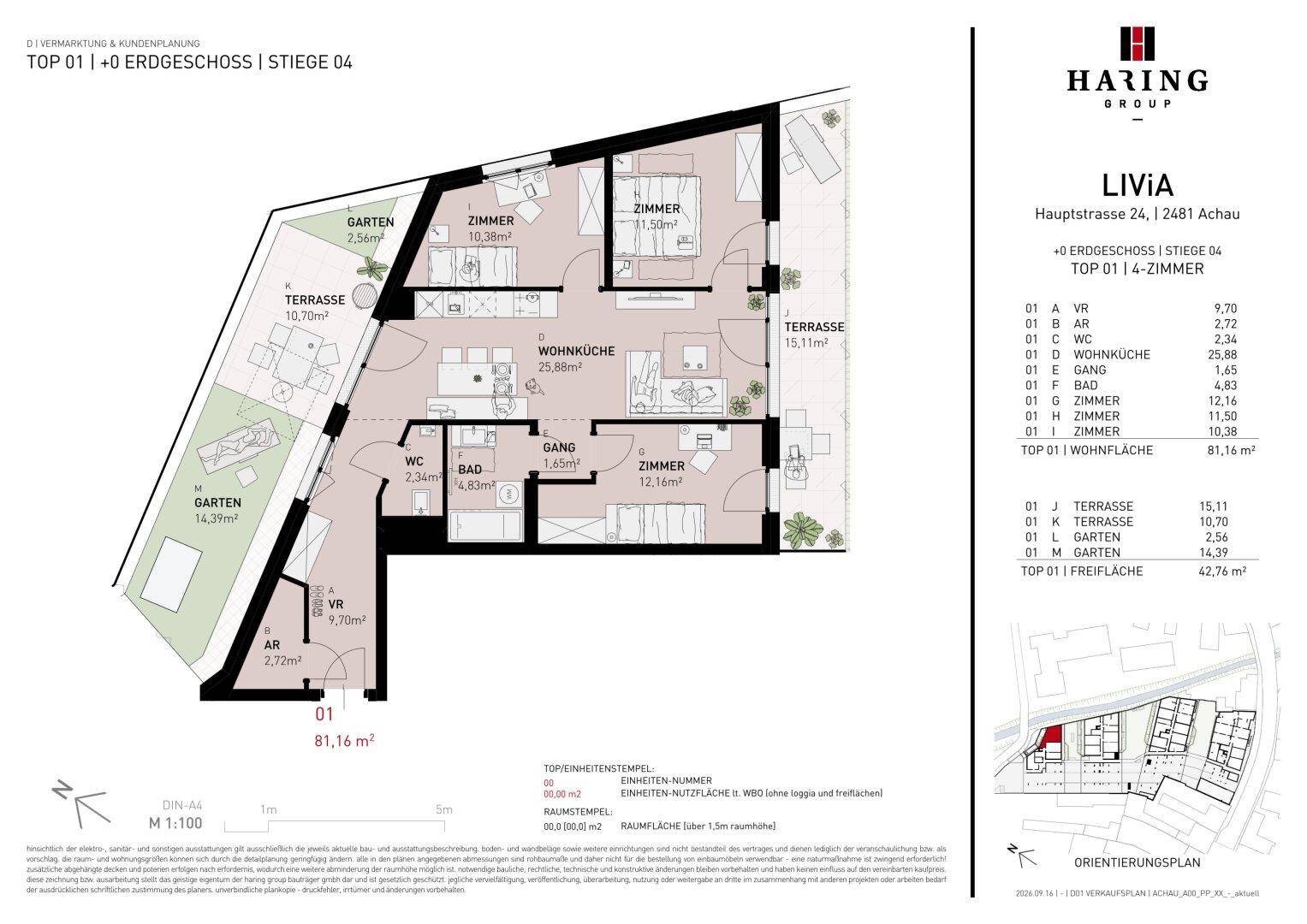 Grundriss einer Erdgeschosswohnung mit drei Zimmern, offener Wohnküche, Terrasse und Garten.
