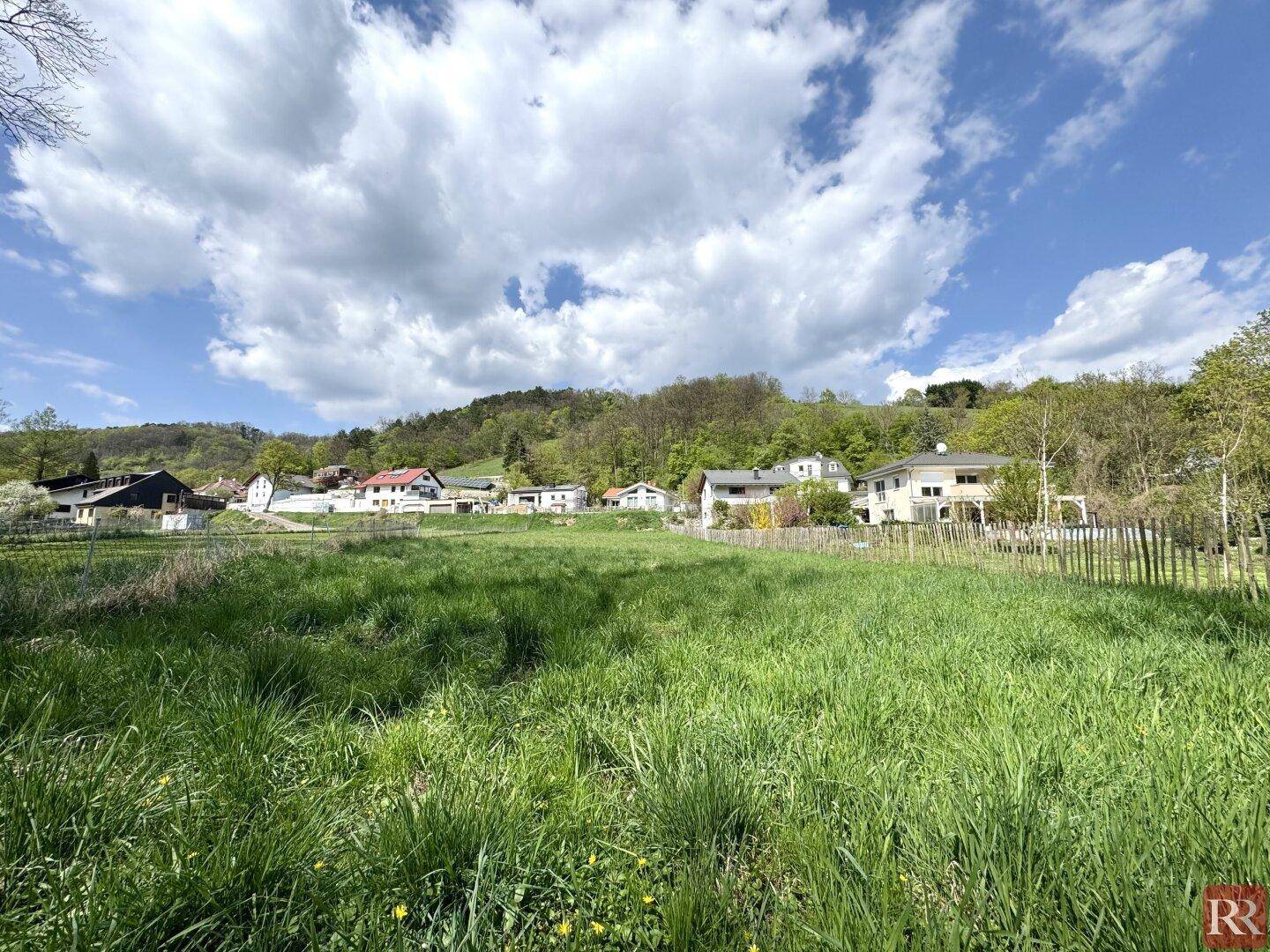 Sonniges und ebenes Baugrundstück in Klosterneuburg-Weidling - Ansicht 2