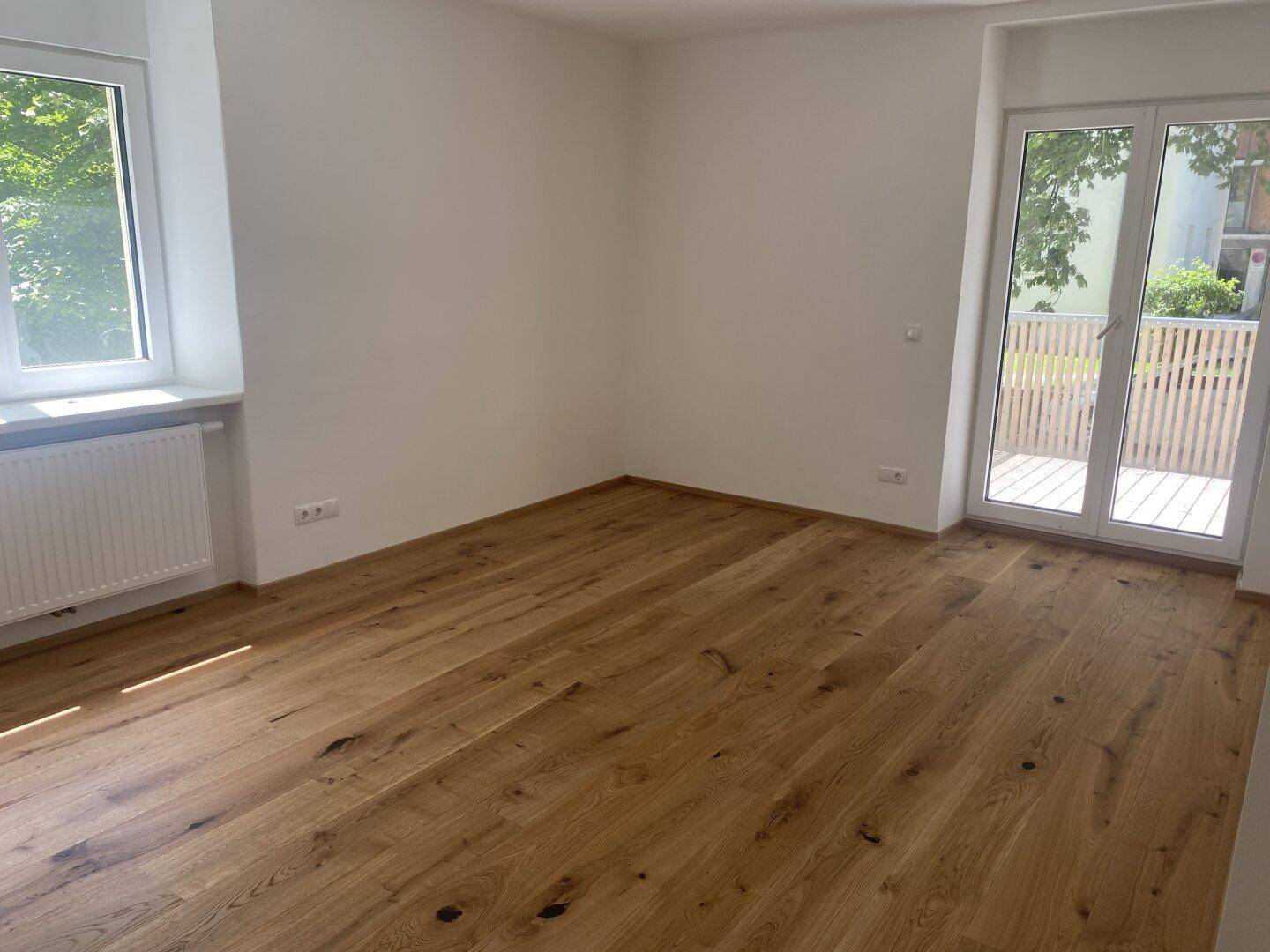 GROSSZÜGIGE 4-5,5 ZIMMER-EIGENTUMSWOHNUNG - PROVISIONSFREI - Prikaz 5