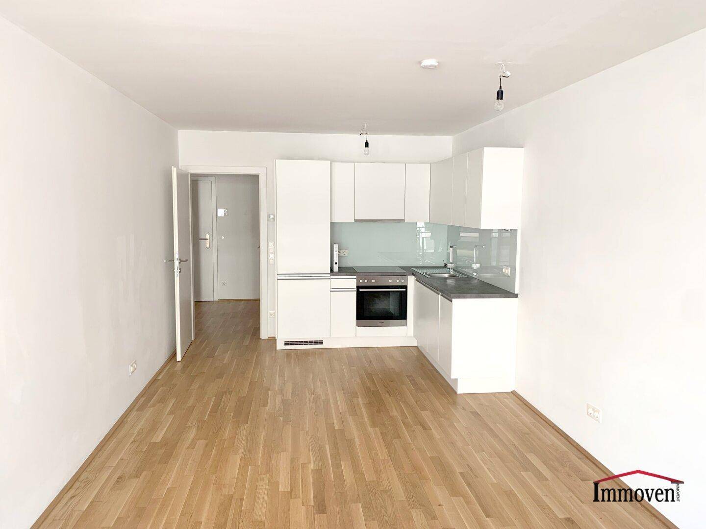 Traumhafte helle 2-Zimmerwohnung mit Loggia und kleinem Garten! (Mietbeginn 01.09.2026) - Ansicht 2