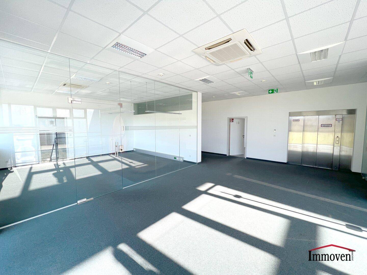 PROVISIONSFREI - Laßnitzhöhe - lichtdurchflutete Büroräumlichkeiten in der 1. Etage! - Więcej