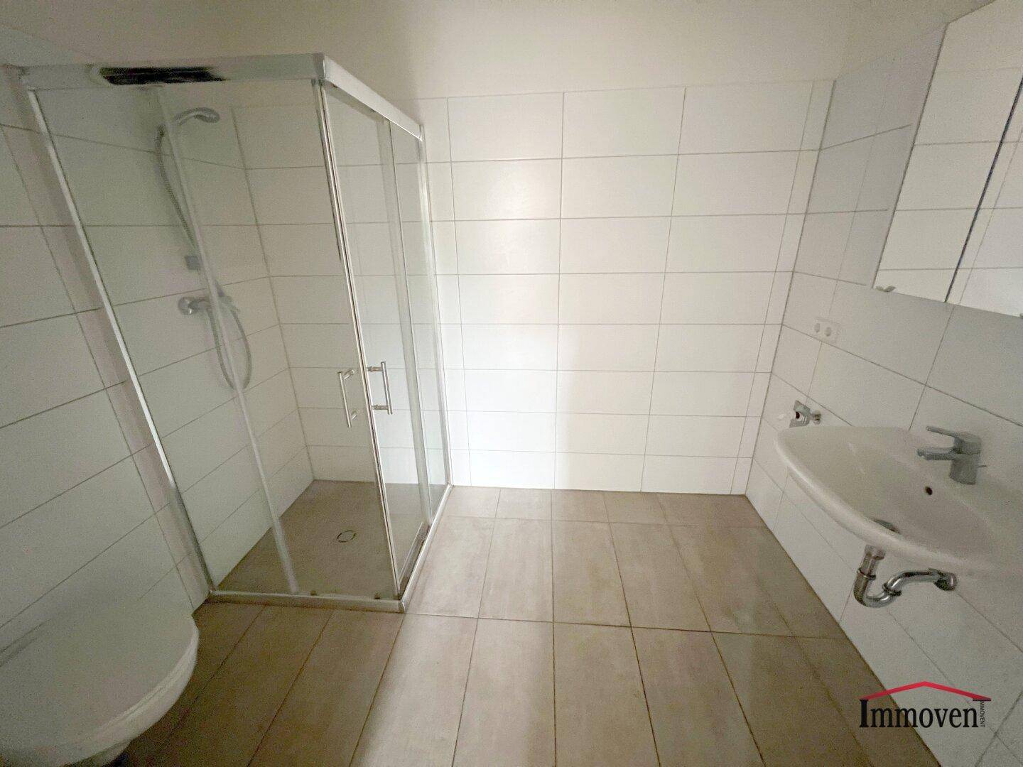 Kleine Neubauwohnung mit Loggia nahe der FH Joanneum! - Widok 3
