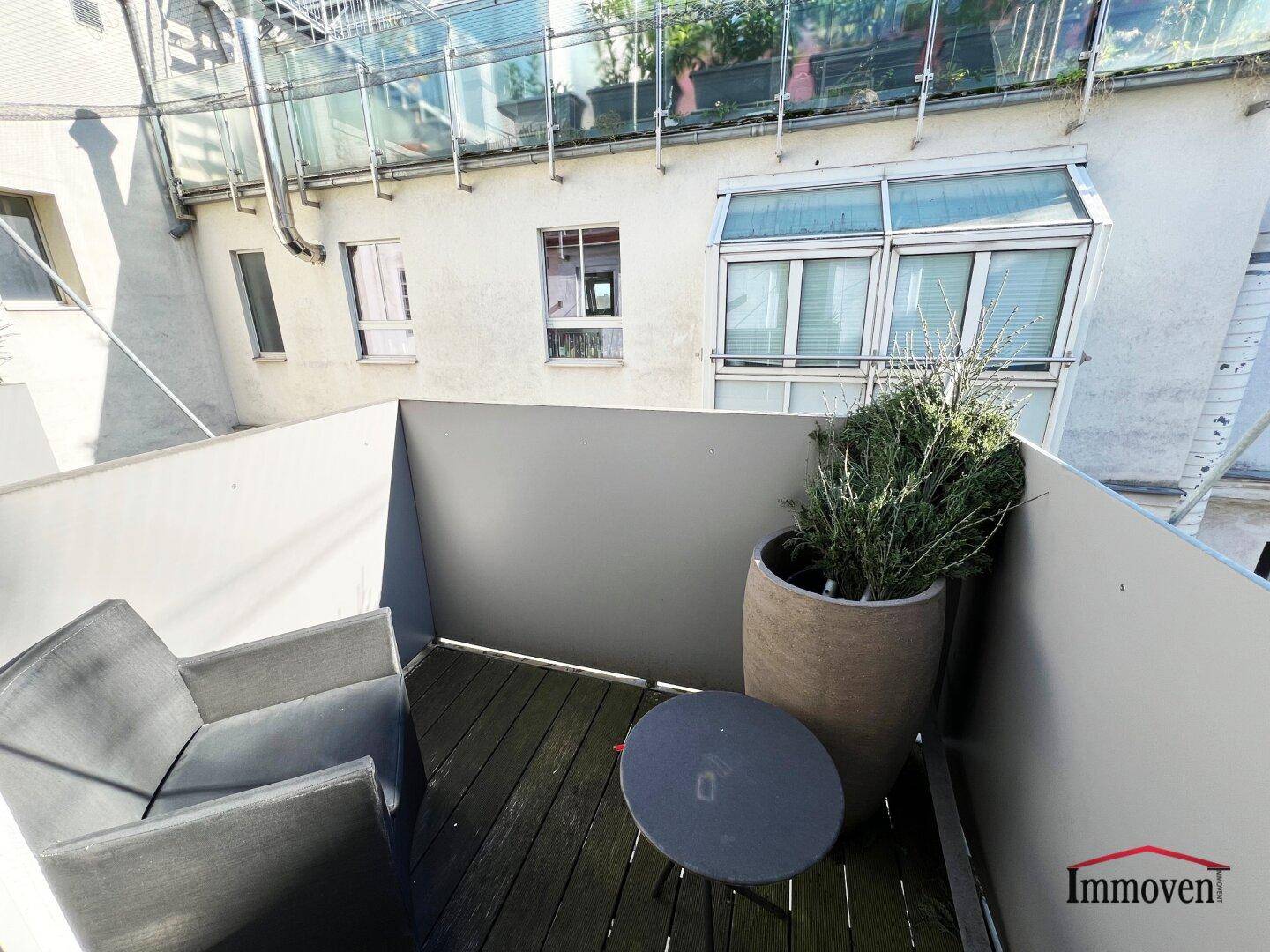 https://pictures.immobilienscout24.de/prod.www.immobilienscout24.at/pictureserver/loadPicture?q=70&id=012.0012000001NOe9o-1730285506-abad96a629b54362ab9e2fd9501311ed