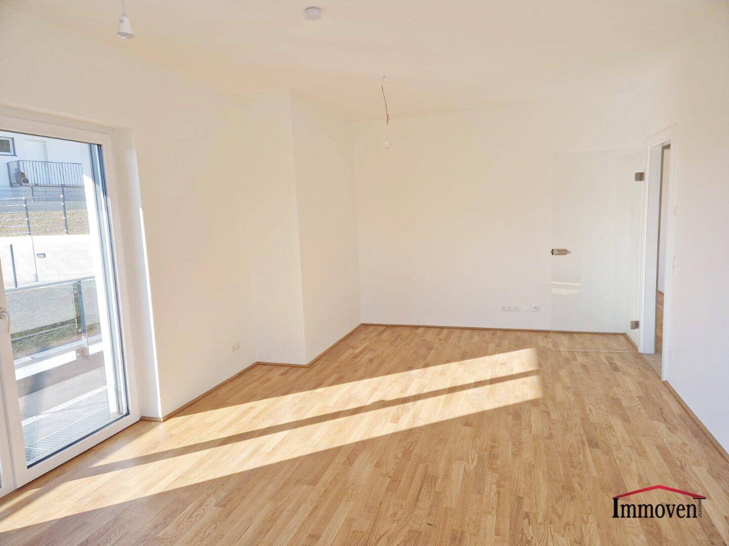 Erstbezug und Ruhelage in Mariatrost: moderne 4-Zimmerwohnung mit Terrasse, mit Garten und 2 Tiefgaragenplätze - Widok 2