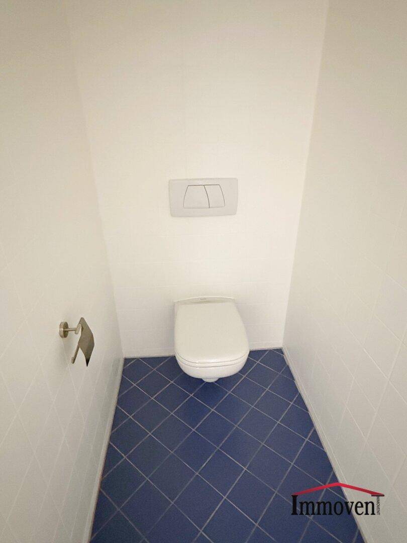 PROVISIONSFREI - SANIERT - ERSTBEZUG: Großzügige und helle 4-Zimmerwohnung im Dachgeschoss mit Eigengarten und zusätzlichen GOODIES! - Ansicht 6