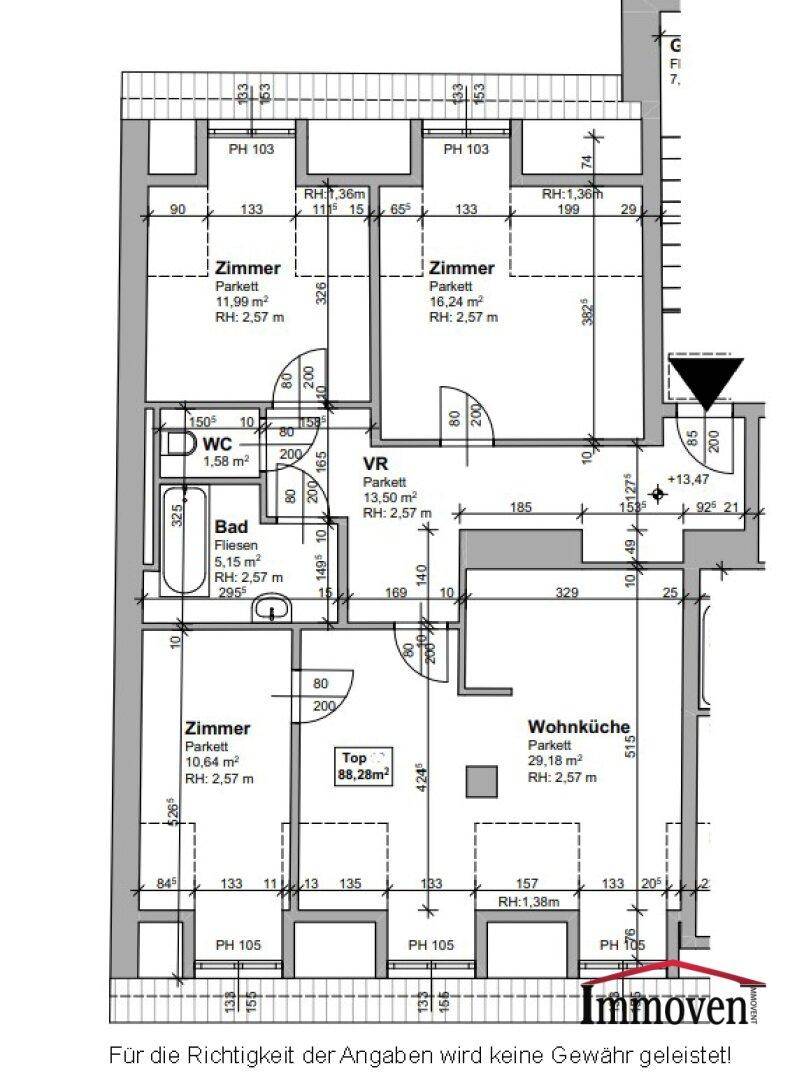 Detaillierter Grundriss einer Wohnung mit drei Zimmern, Wohnküche und Bad.