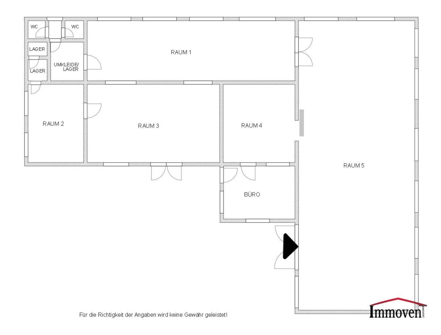 Grundrissplan zeigt eine Aufteilung in mehrere Räume, darunter Büros, Lagerflächen und Sanitärbereiche.