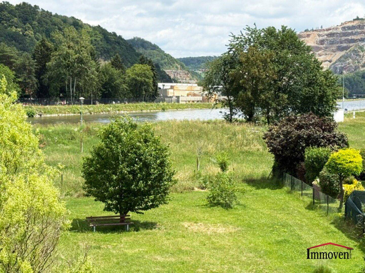 RUHELAGE - Älteres Haus mit großem Garten sucht neue Besitzer – pohled 2
