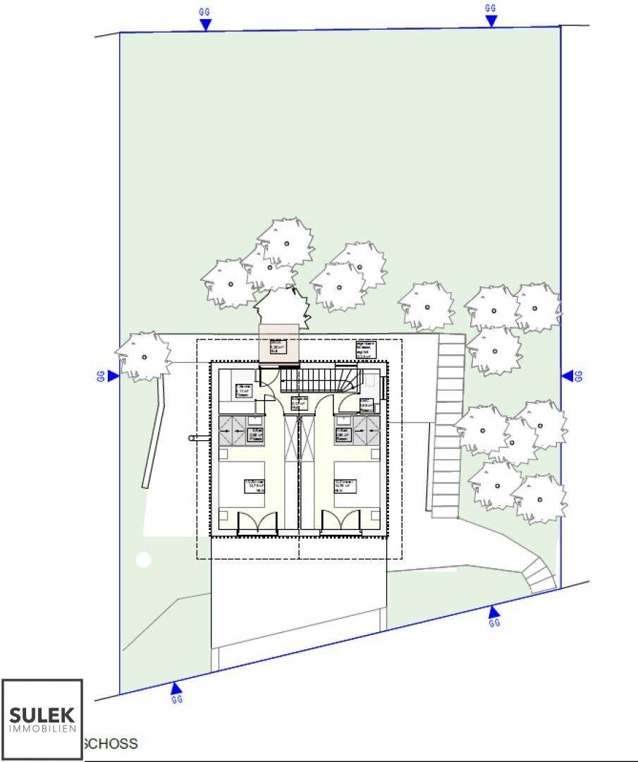 Grundriss des Obergeschosses mit zwei Schlafzimmern, zwei Bädern und Balkonzugang.