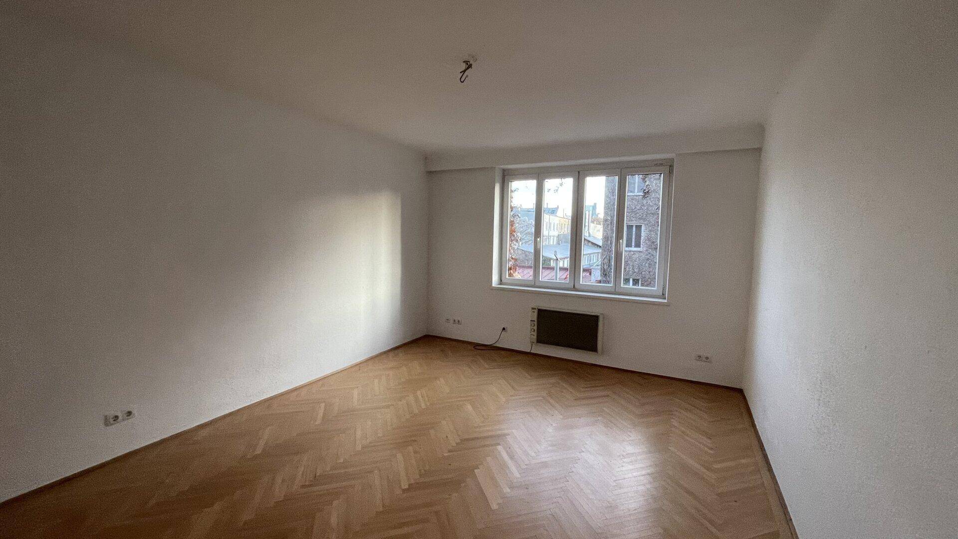 https://pictures.immobilienscout24.de/prod.www.immobilienscout24.at/pictureserver/loadPicture?q=70&id=012.0012000001NbW1I-1735829853-b189714fbab5482eb97b8a80edd0b490