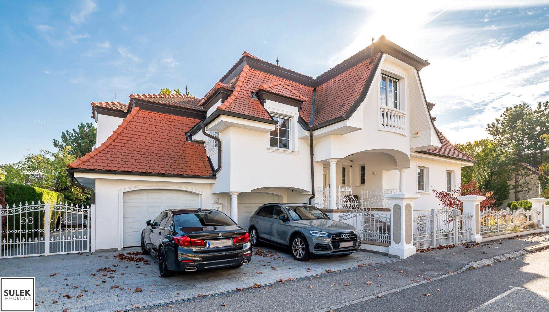 Traumhafte Villa mit historischem Flair, großem Garten, Pool, Sauna &amp; und vielem mehr! - Mehr
