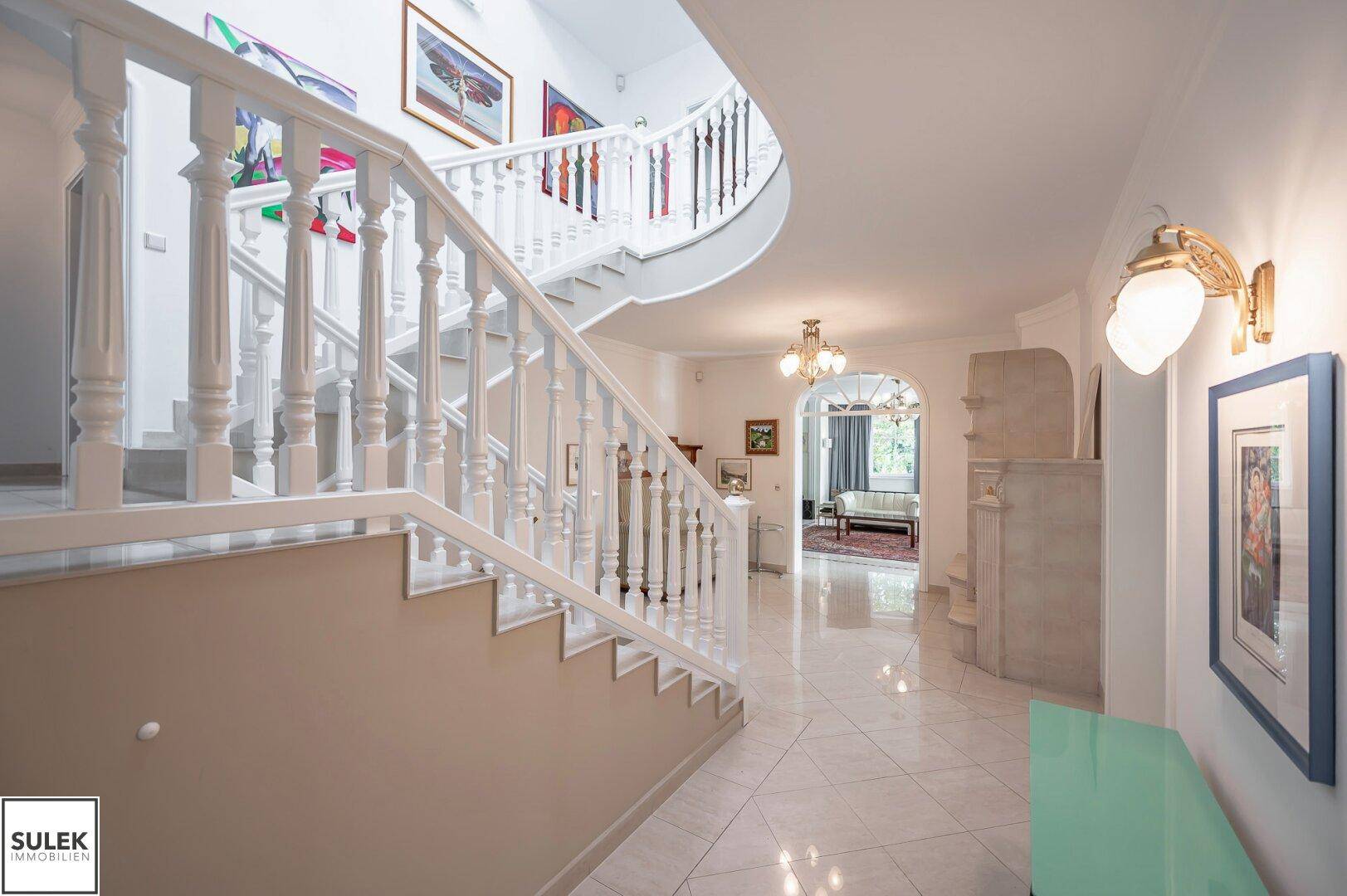 Traumhafte Villa mit historischem Flair, großem Garten, Pool, Sauna &amp; und vielem mehr! - Ansicht 3