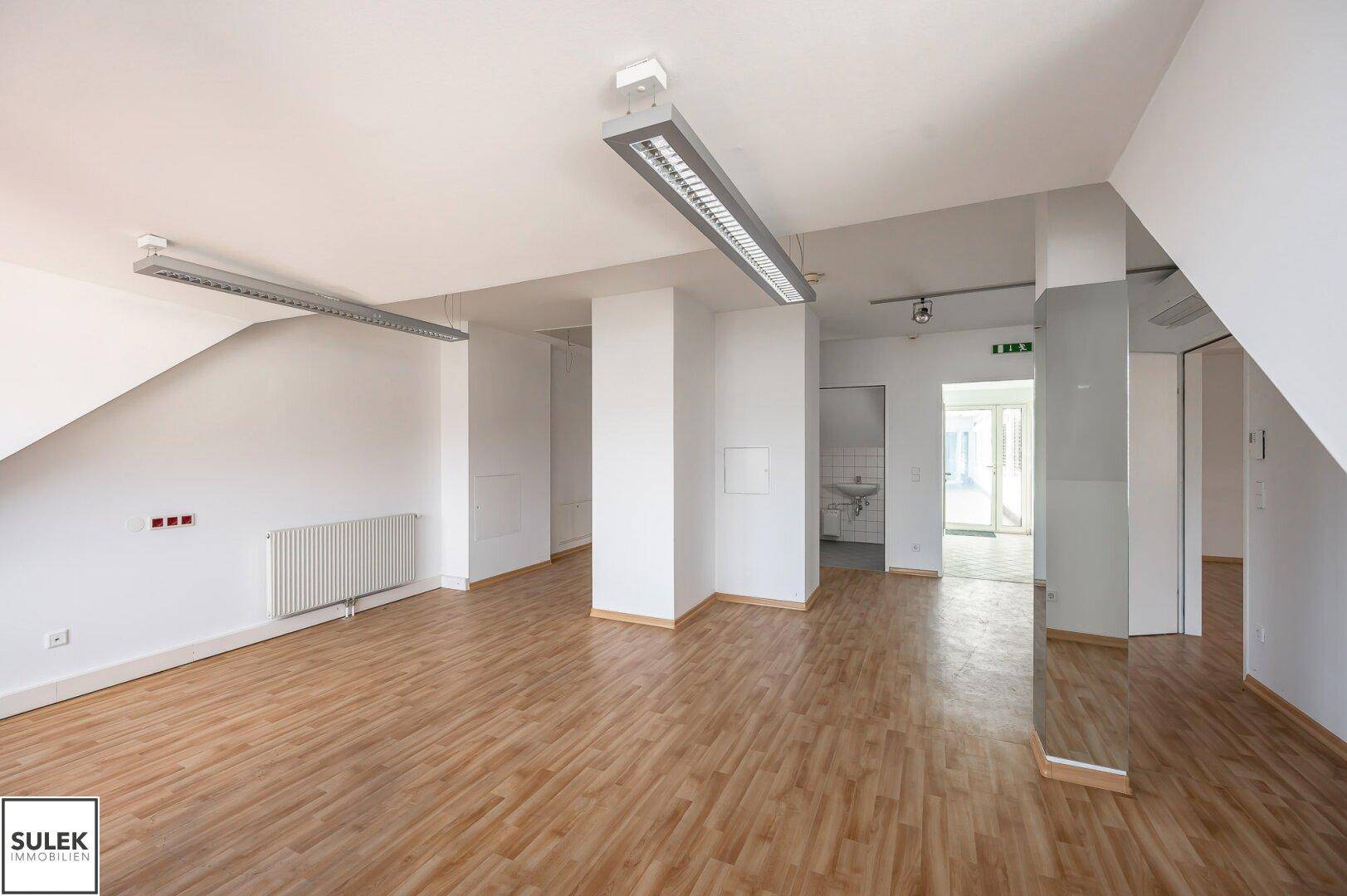 Neubau-Büro im Zentrum von Eisenstadt – klimatisiert, vis-a-vis Kongresszentrum – provisionsfrei - ab sofort verfügbar! – pohled 3