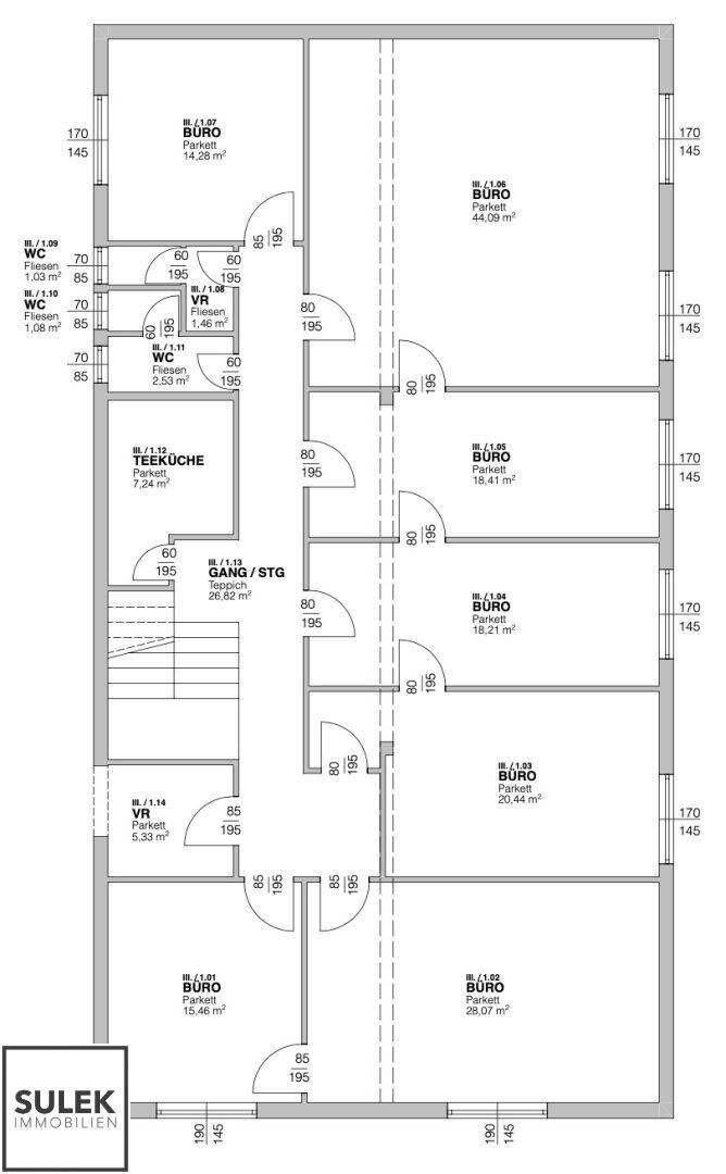 Grundrissplan einer Etage mit mehreren Büroräumen, Teeküche und Toiletten.