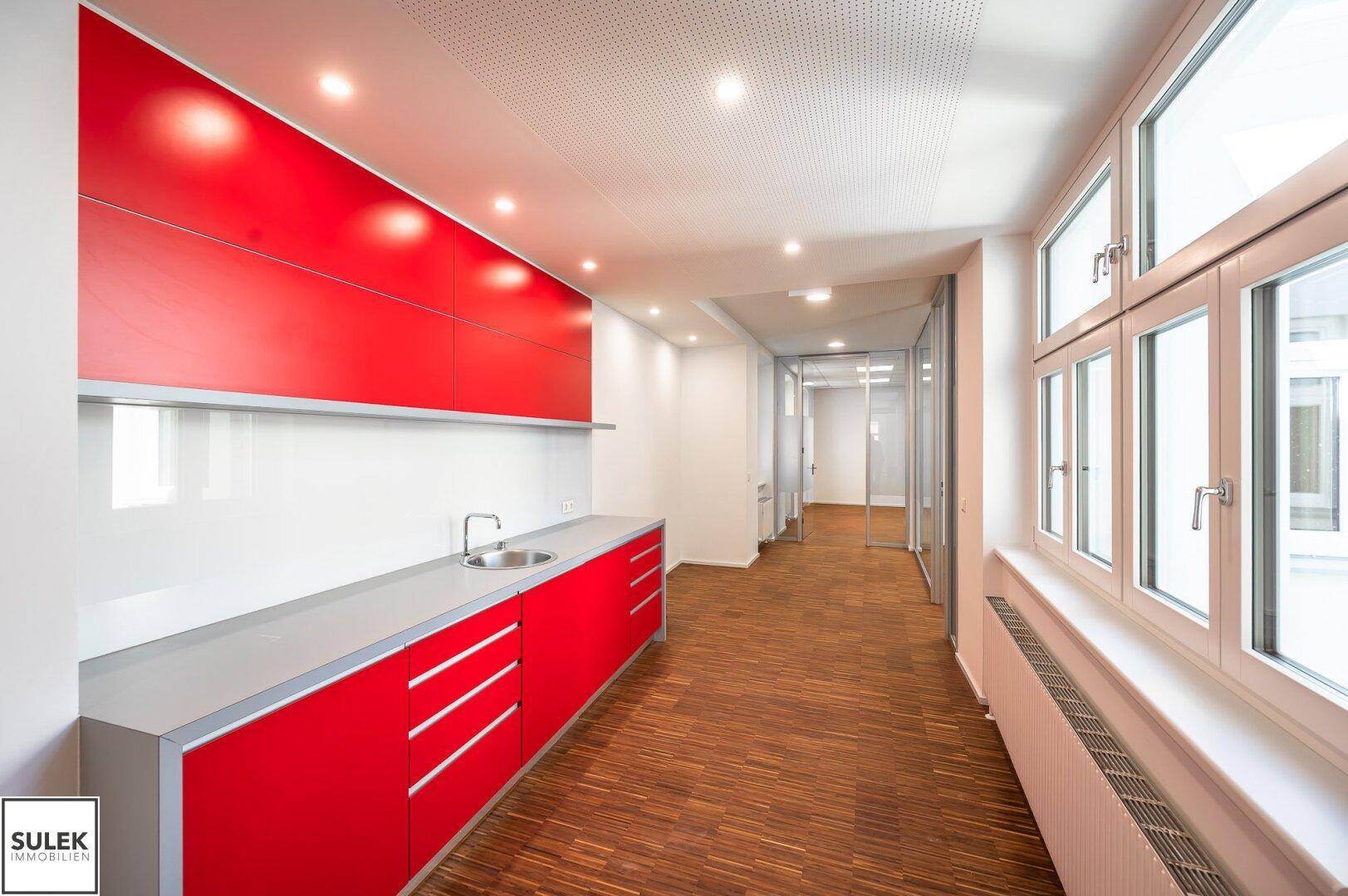 Erstbezug nach Generalsanierung: Büro (10 Zimmer - gesamte Etage) nahe Mariahilfer Straße/Westbahnhof ab sofort mieten - Ansicht 2