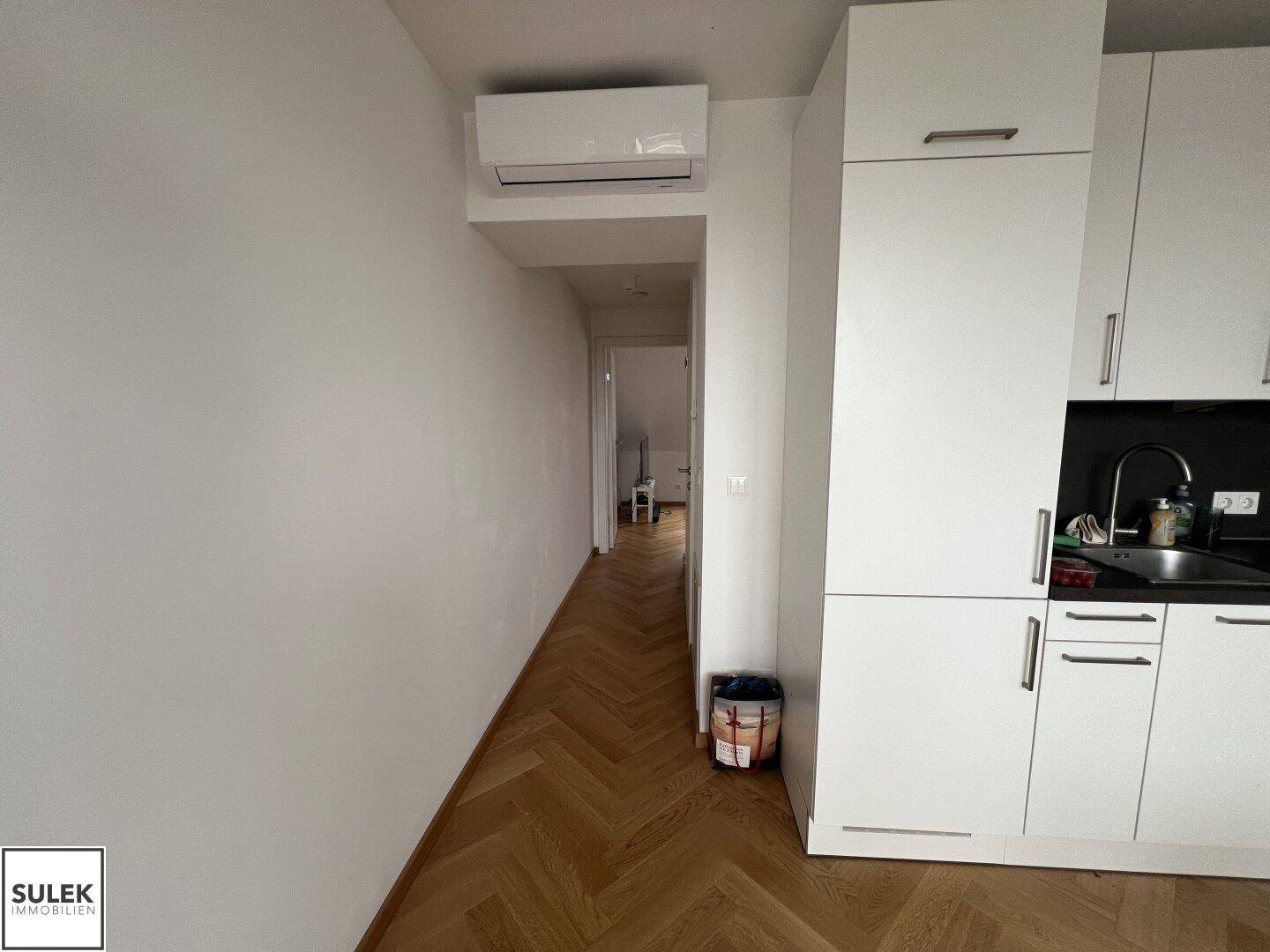 Ab SOFORT: Gut geschnittene 3 Zimmer Maisonette mit Terrasse - DG Ausbau - nahe Mariahilfer Str./Westbahnhof - Ansicht 3