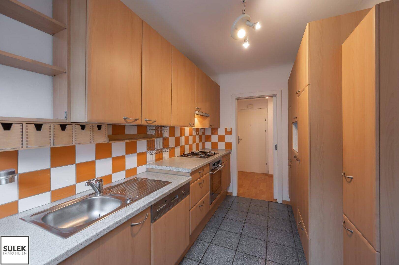 Ruhige 2-Zimmer-Hofwohnung nahe U1 | WG-geeignet - Mehr