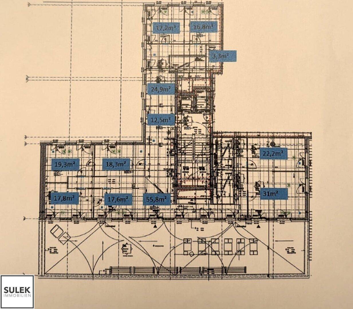 Detaillierter Grundriss mit Flächenangaben in Quadratmetern für verschiedene Bereiche.