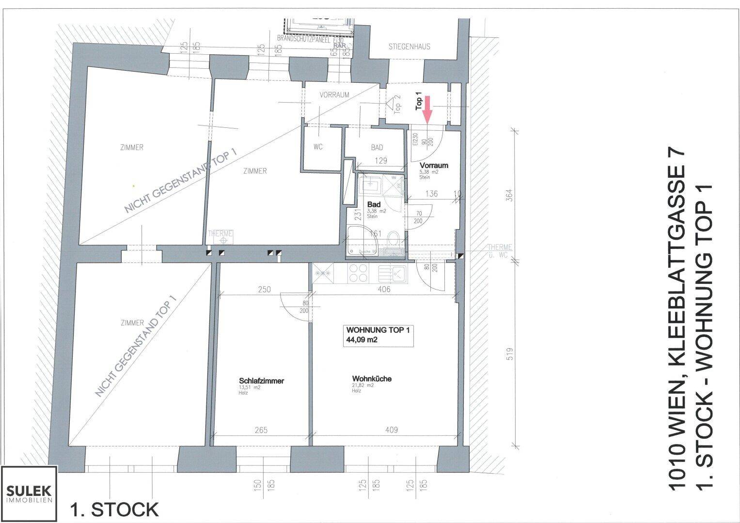 Grundriss der Wohnung Top 1 im ersten Stock mit Wohnküche, Schlafzimmer, Bad und separatem WC.
