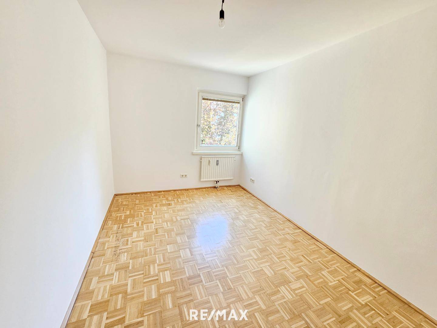 Hofseitiges Zimmer ca.12,82m²