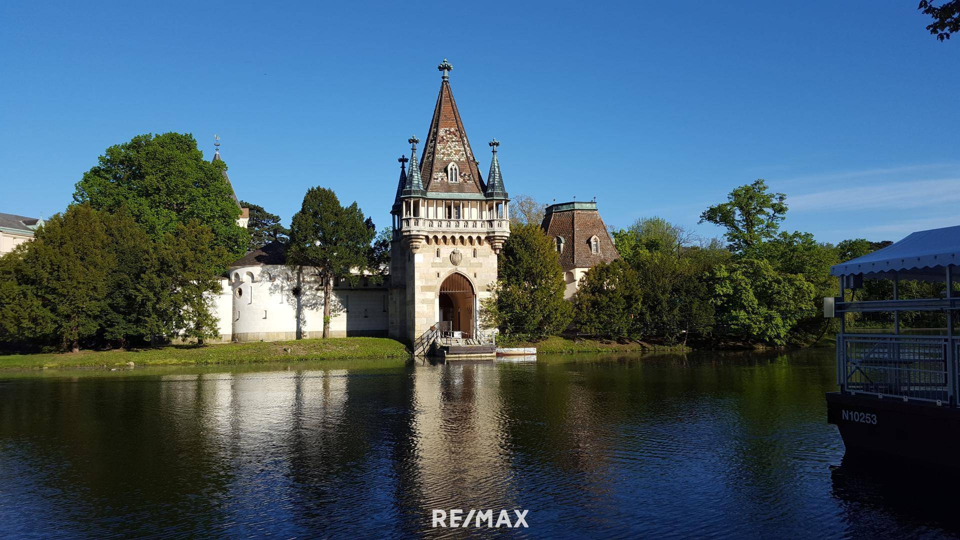 Franzensburg im Schlosspark