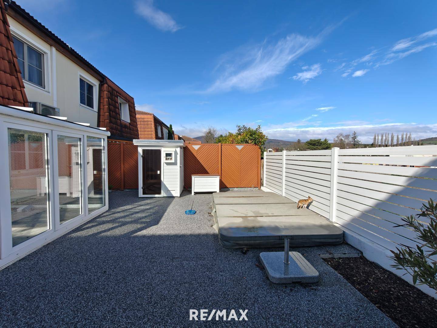 Schwimmspa 400x225cm mit Gegenstromanlage