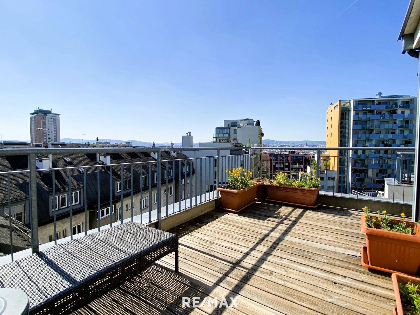 11 DG2 Dachterrasse Links