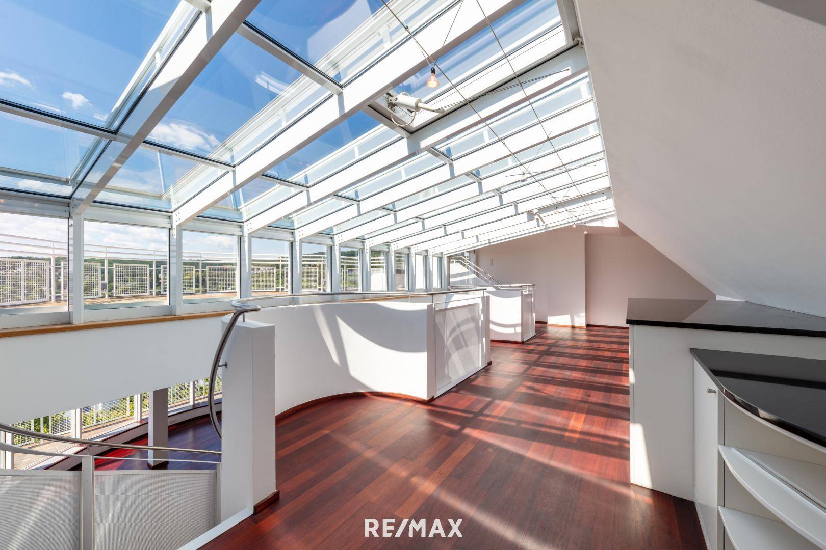 Blick in den Himmel  Verglasung im Obergeschoß