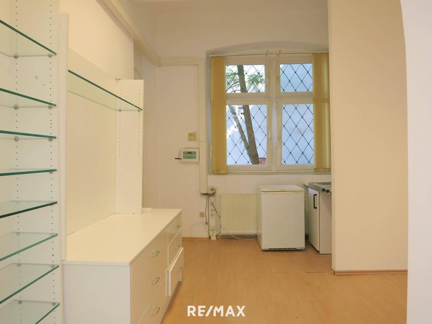 02 Raum 2 - Teeküche