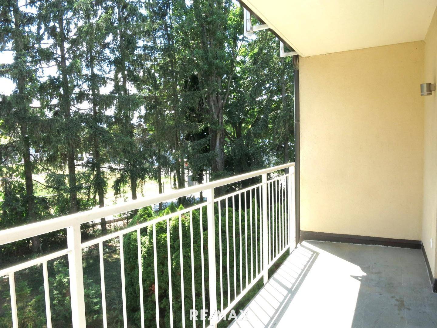 12 Balkon 2