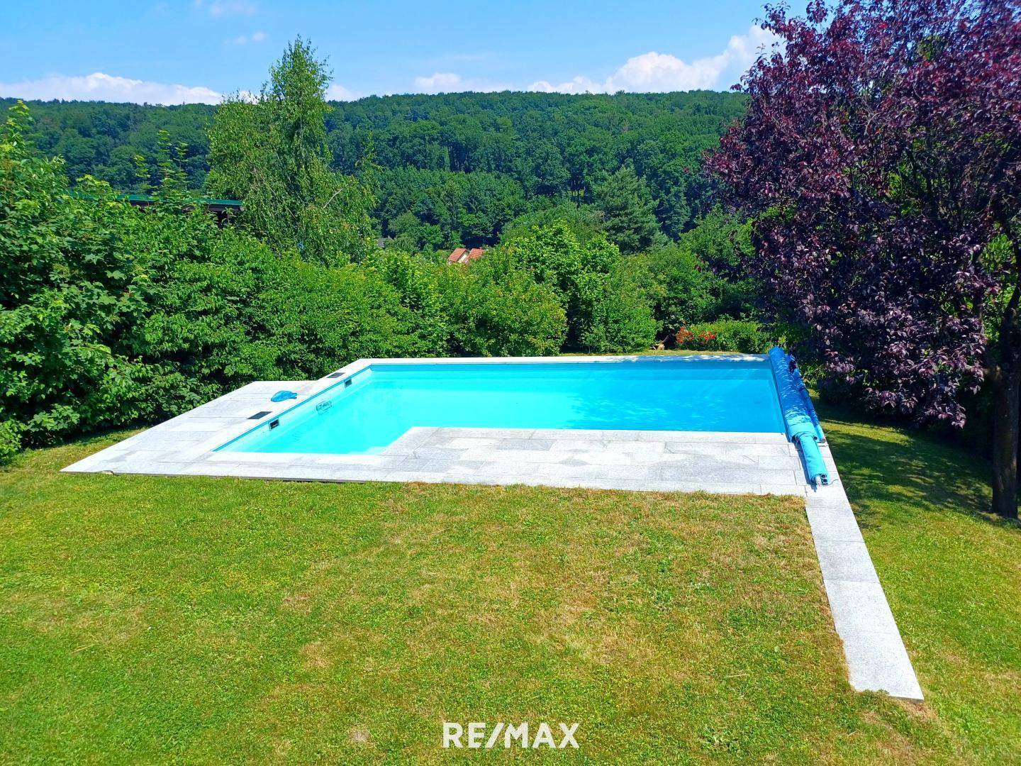 Pool mit Fernblick