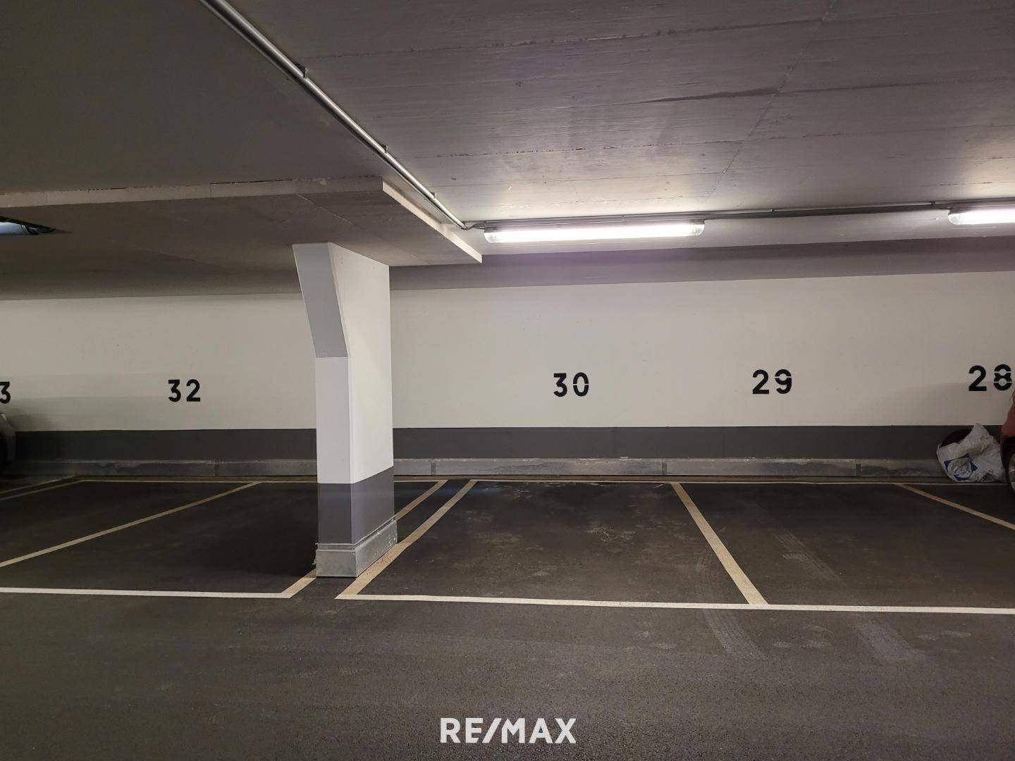 Garagenplatz 30