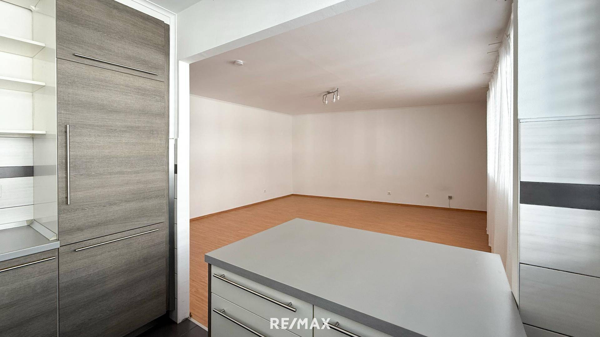 Blick Ku¨che Wohnzimmer