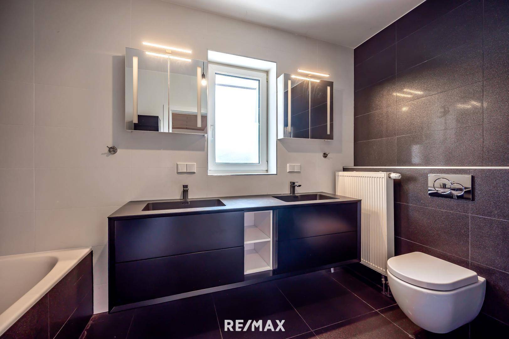 stylisches Bad & Dusche