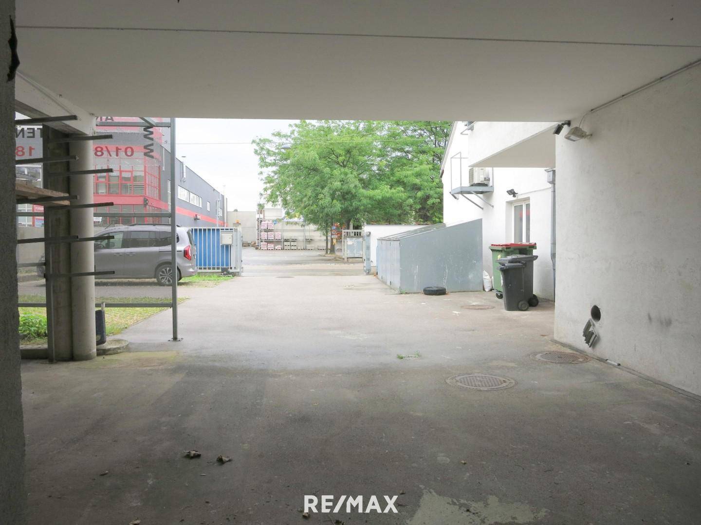 04 Vorplatz