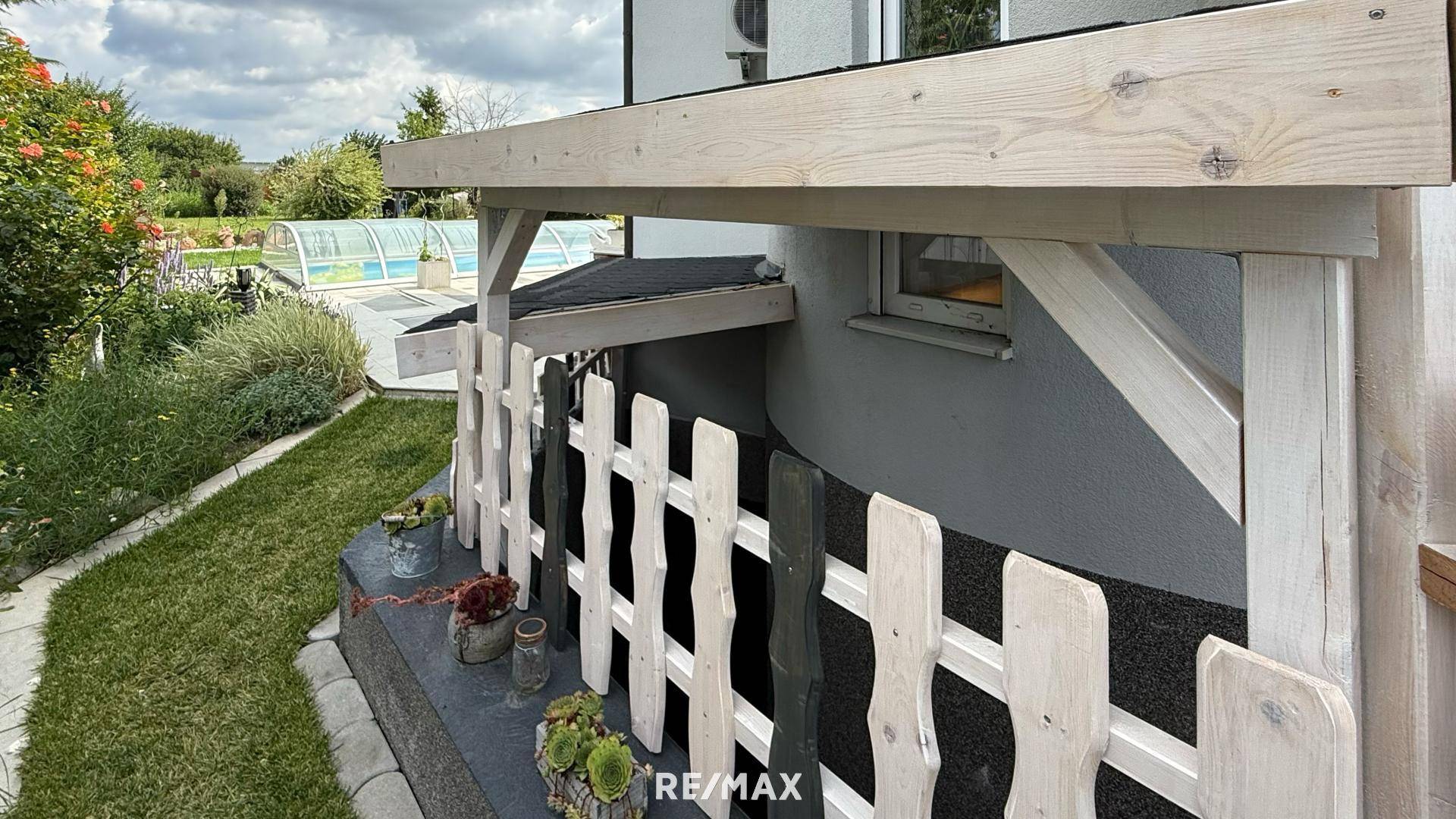 Seitlicher extra Eingang Kellergeschoß