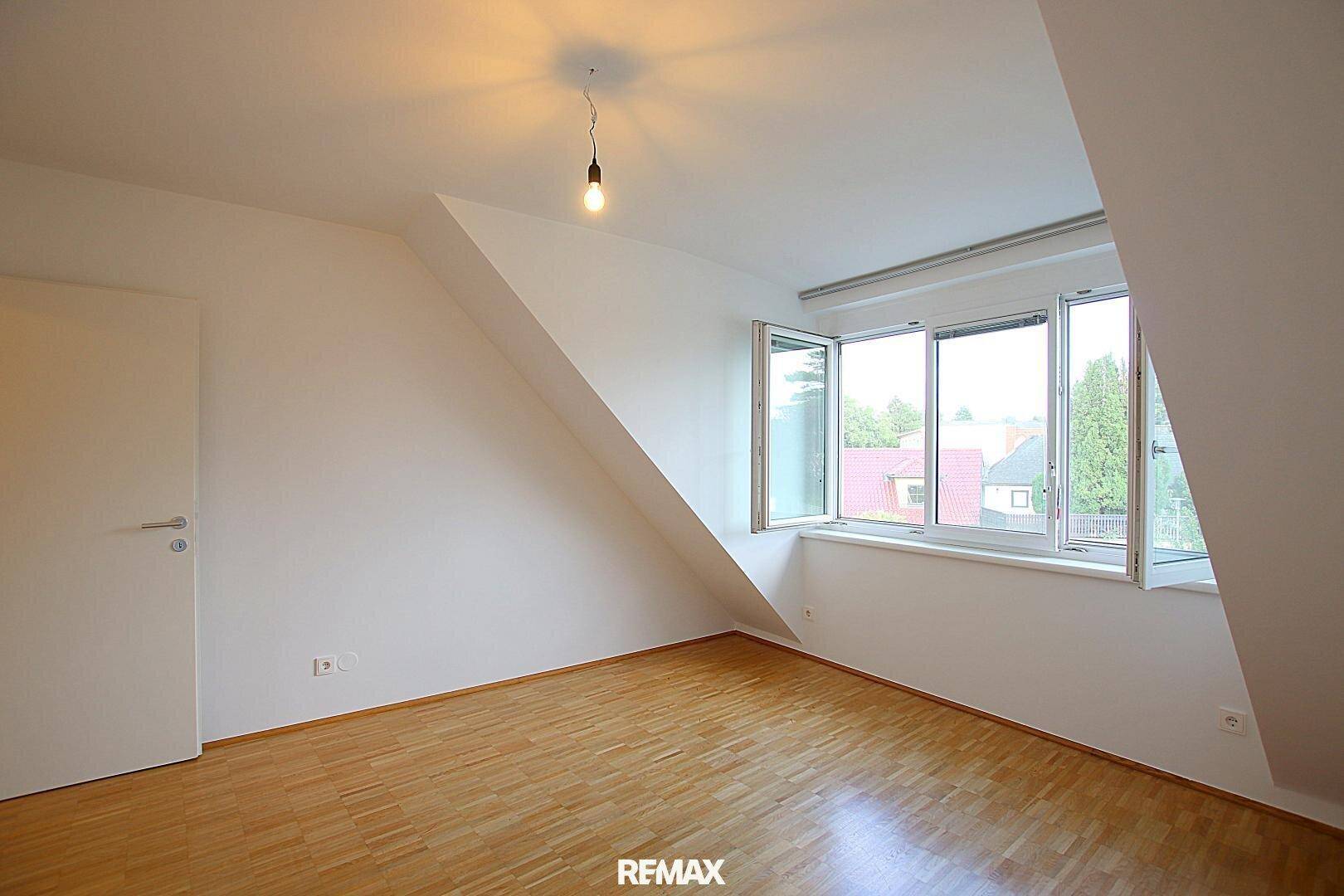 Panorama Aussicht auf einen Park - DG Wohnung in einer tollen Lage! - Ansicht 6
